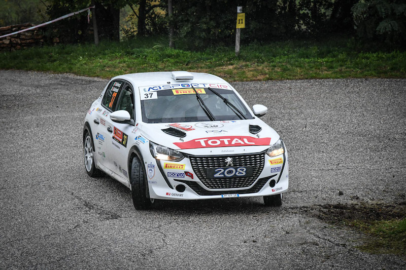 Paolo Andreucci vince anche il Rally Due Valli con la PEUGEOT 208 Rally 4 Paolo Andreucci vince anche il Rally Due Valli con la PEUGEOT 208 Rally 4