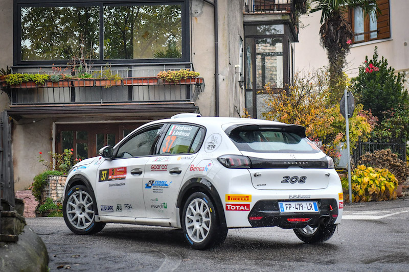 Paolo Andreucci vince anche il Rally Due Valli con la PEUGEOT 208 Rally 4 Paolo Andreucci vince anche il Rally Due Valli con la PEUGEOT 208 Rally 4