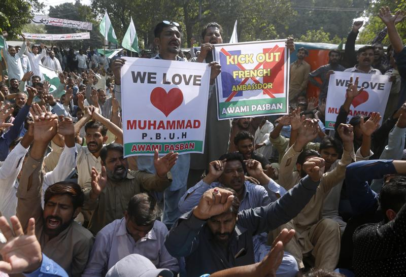 Francia islam macron proteste musulmani Francia islam macron proteste musulmani