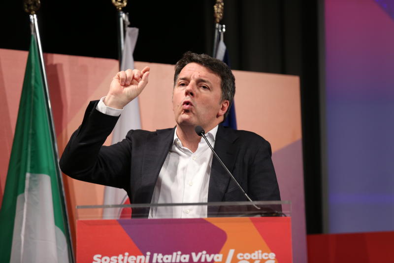 Governo, Renzi ammonisce: “Non siamo ‘yes man’. I Dpcm vanno rivisti” Governo, Renzi ammonisce: “Non siamo ‘yes man’. I Dpcm vanno rivisti”