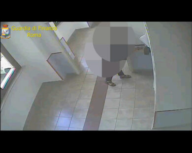 I furbetti del cartellino non finiscono mai: 8 denunciati alla Asl Roma 5