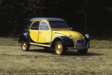 Salone di Parigi 1980, Citroën presentò la 2 CV 6 Charleston.