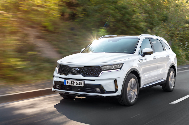 L’ibrido debutta anche su Sorento, il grande Suv di Kia L’ibrido debutta anche su Sorento, il grande Suv di Kia