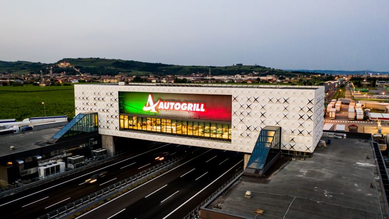 Autogrill: “Non siamo movida, siamo aperti nel rispetto delle norme” Autogrill: “Non siamo movida, siamo aperti nel rispetto delle norme”