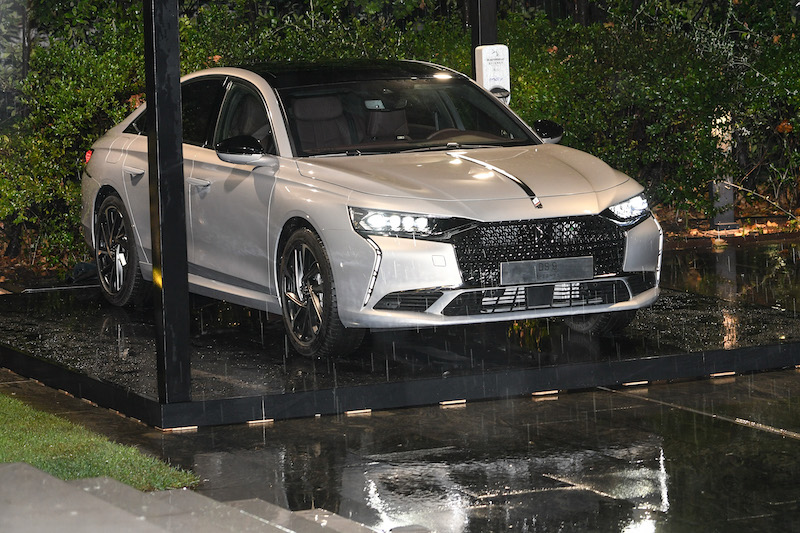 DS 7 Crossback E-Tense: omaggio al lusso (e all’arte) DS 7 Crossback E-Tense: omaggio al lusso (e all’arte)