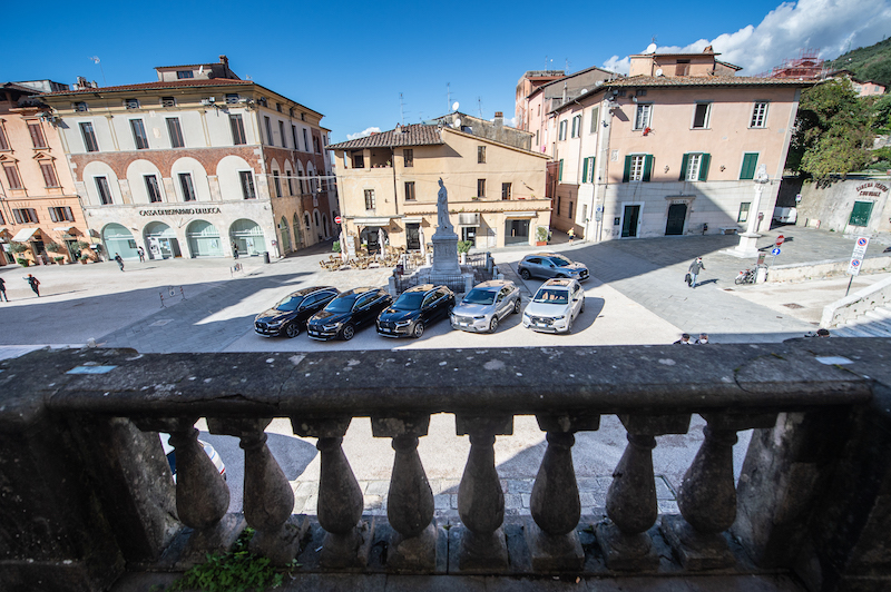 DS 7 Crossback E-Tense: omaggio al lusso (e all’arte) DS 7 Crossback E-Tense: omaggio al lusso (e all’arte)