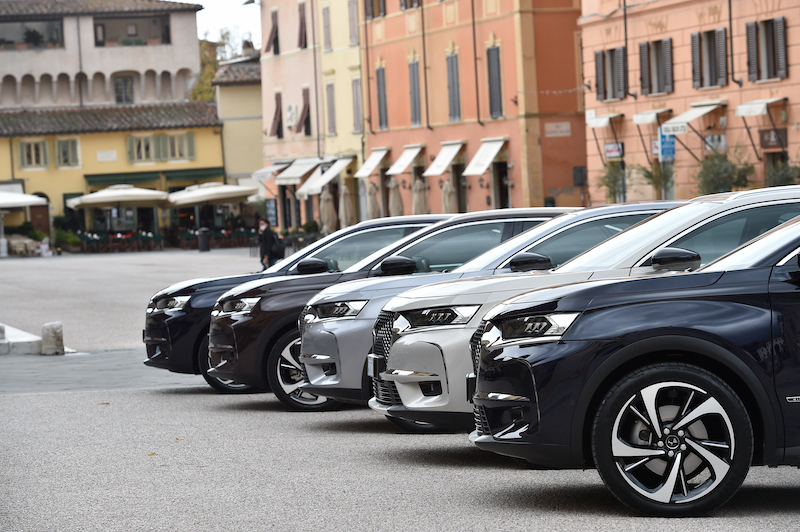 DS 7 Crossback E-Tense: omaggio al lusso (e all’arte) DS 7 Crossback E-Tense: omaggio al lusso (e all’arte)