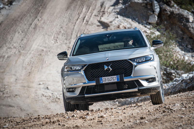 DS 7 Crossback E-Tense: omaggio al lusso (e all’arte) DS 7 Crossback E-Tense: omaggio al lusso (e all’arte)