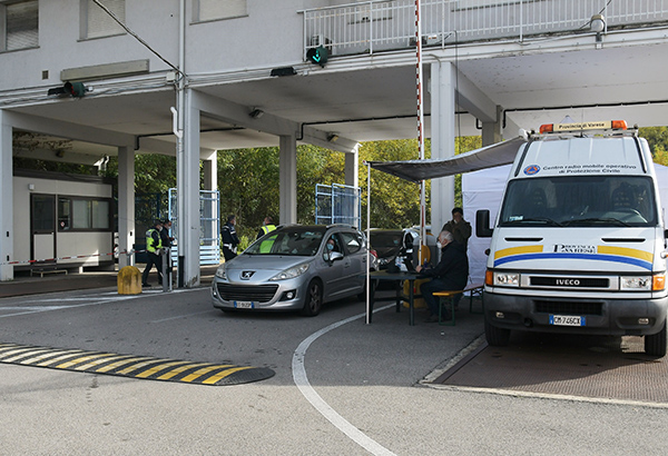 Tamponi drive COVID-19 con la Protezione Civile Tamponi drive COVID-19 con la Protezione Civile