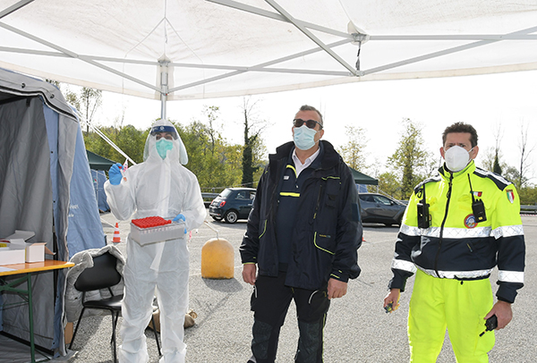 Tamponi drive COVID-19 con la Protezione Civile Tamponi drive COVID-19 con la Protezione Civile