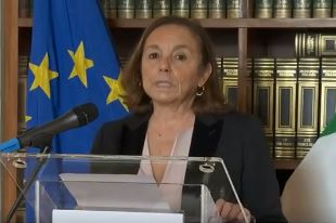 Migranti,Lamorgese a Salvini: “Da sempre incontrollabili gli sbarchi autonomi”