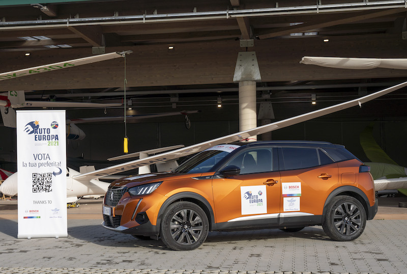 Nuova PEUGEOT 2008 è stata eletta Auto Europa 2021 da UIGA Nuova PEUGEOT 2008 è stata eletta Auto Europa 2021 da UIGA
