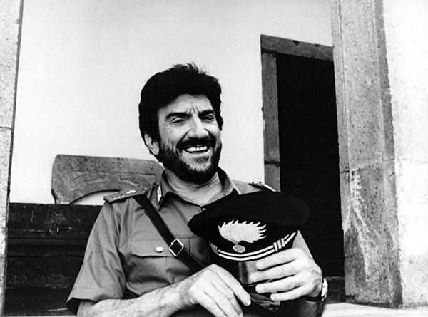 Gigi Proietti è morto, addio al re del teatro: oggi avrebbe compiuto 80 anni