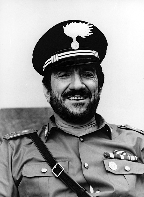 Gigi Proietti è morto, addio al re del teatro: oggi avrebbe compiuto 80 anni