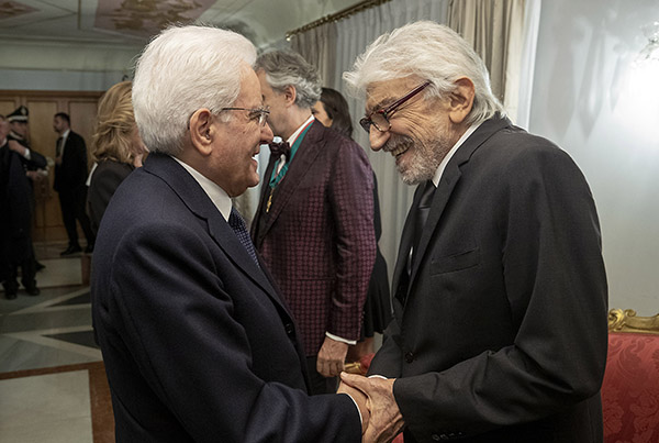 Gigi Proietti è morto, addio al re del teatro: oggi avrebbe compiuto 80 anni