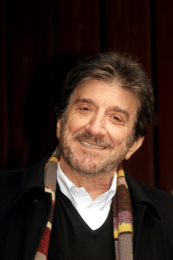 Gigi Proietti è morto, addio al re del teatro: oggi avrebbe compiuto 80 anni