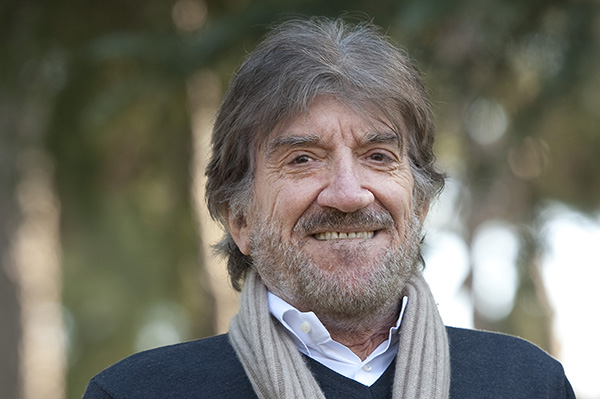 Gigi Proietti è morto, addio al re del teatro: oggi avrebbe compiuto 80 anni