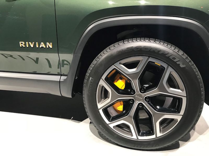 Nuovi Pirelli Scorpion da 21 pollici per Rivian, il fuoristrada 100% elettrico Nuovi Pirelli Scorpion da 21 pollici per Rivian, il fuoristrada 100% elettrico