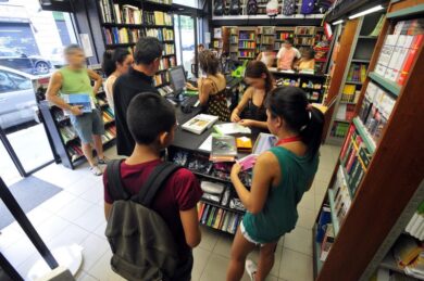 Libri, parte la campagna degli editori: “Natale già iniziato, pensaci subito”
