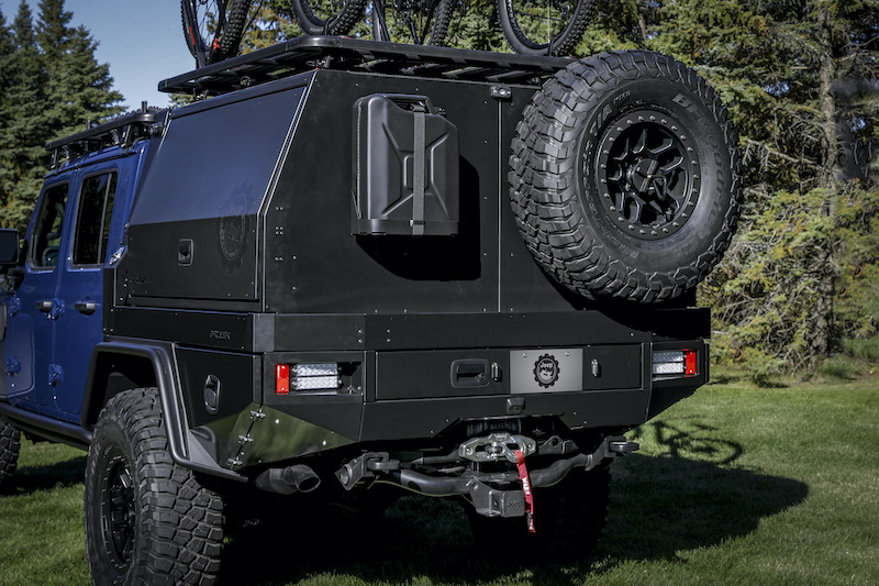 Al SEMA Show Jeep e Mopar presentano il Gladiator Top Dog Concept Al SEMA Show Jeep e Mopar presentano il Gladiator Top Dog Concept
