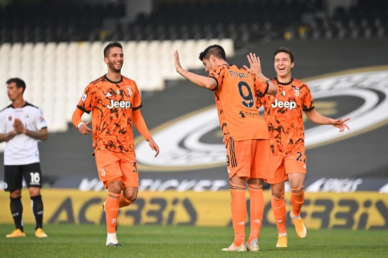 Morata show: Alvaro trascina la Juventus. Ottavi di Champions a un passo Morata show: Alvaro trascina la Juventus. Ottavi di Champions a un passo