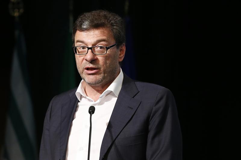 Giorgetti: “Amici anche con Biden”. Dopo Trump, la Lega ha già svoltato Giorgetti: “Amici anche con Biden”. Dopo Trump, la Lega ha già svoltato