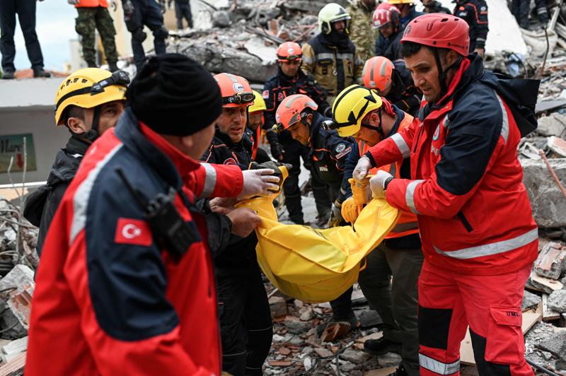 Terremoto Egeo, Erdogan: 6,7 milioni edifici da ricostruire Terremoto Egeo, Erdogan: 6,7 milioni edifici da ricostruire
