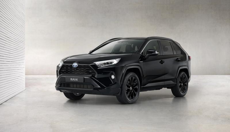 Toyota presenta il nuovo RAV4 Hybrid Black Edition