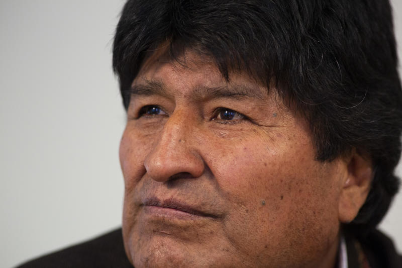 Bolivia, Morales torna in patria dopo un anno di esilio argentino Bolivia, Morales torna in patria dopo un anno di esilio argentino