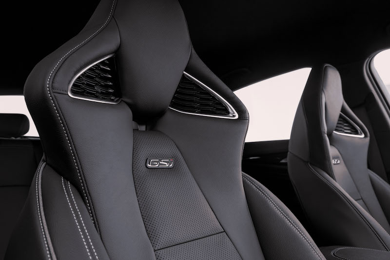 Opel Insignia, l’ammiraglia che non passa mai di moda Opel Insignia, l’ammiraglia che non passa mai di moda