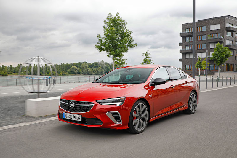 Opel Insignia, l’ammiraglia che non passa mai di moda Opel Insignia, l’ammiraglia che non passa mai di moda