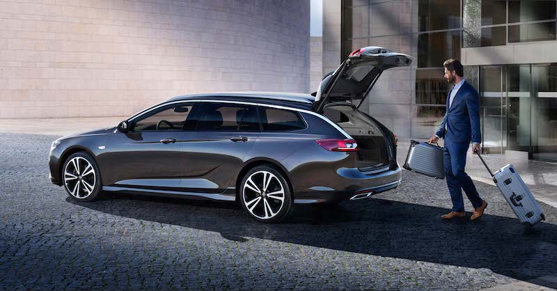Opel Insignia, l’ammiraglia che non passa mai di moda Opel Insignia, l’ammiraglia che non passa mai di moda