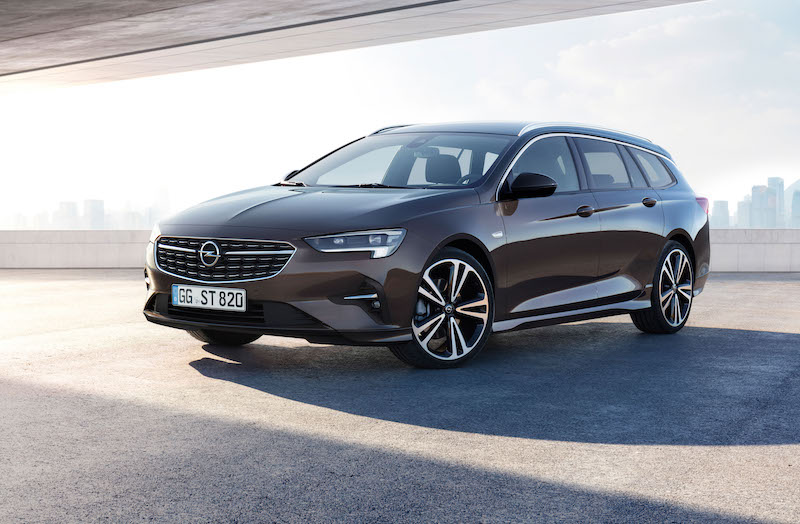 Opel Insignia, l’ammiraglia che non passa mai di moda Opel Insignia, l’ammiraglia che non passa mai di moda
