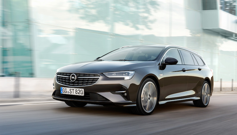 Opel Insignia, l’ammiraglia che non passa mai di moda Opel Insignia, l’ammiraglia che non passa mai di moda