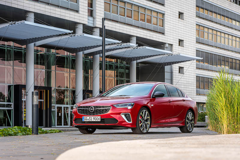 Opel Insignia, l’ammiraglia che non passa mai di moda Opel Insignia, l’ammiraglia che non passa mai di moda