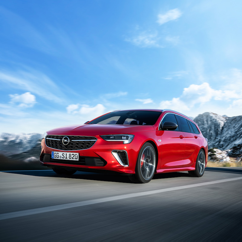 Opel Insignia, l’ammiraglia che non passa mai di moda Opel Insignia, l’ammiraglia che non passa mai di moda