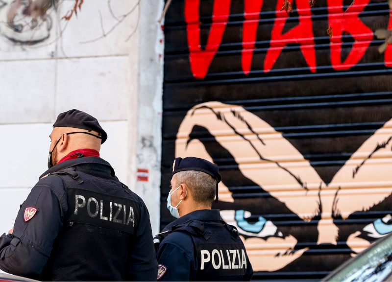 Ultras Lazio, sgomberata la sede degli Irriducibili: occupavano i locali Inail