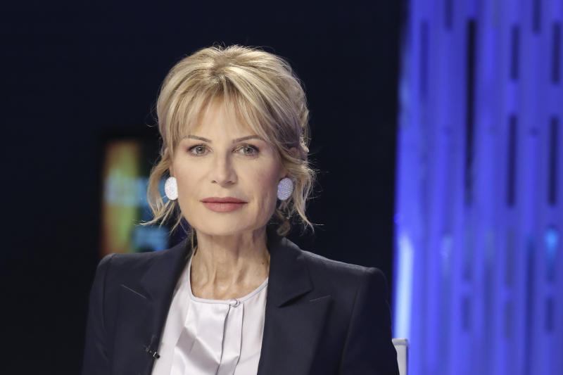 Ascolti tv, Auditel: Report doppia Quarta Repubblica, Gruber batte Palombelli Ascolti tv, Auditel: Report doppia Quarta Repubblica, Gruber batte Palombelli