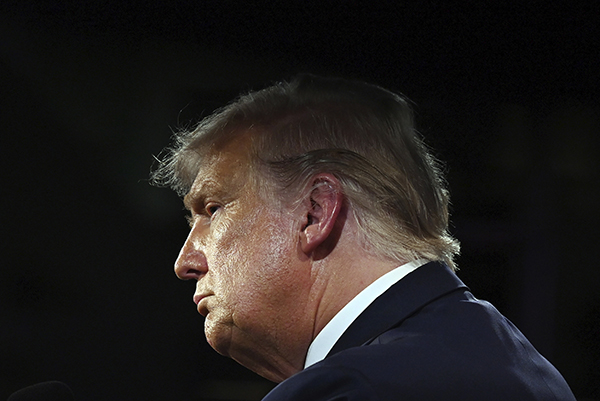 Trump: via i direttori di Cia e Fbi. Barr apre l’indagine per frode elettorale Trump: via i direttori di Cia e Fbi. Barr apre l’indagine per frode elettorale