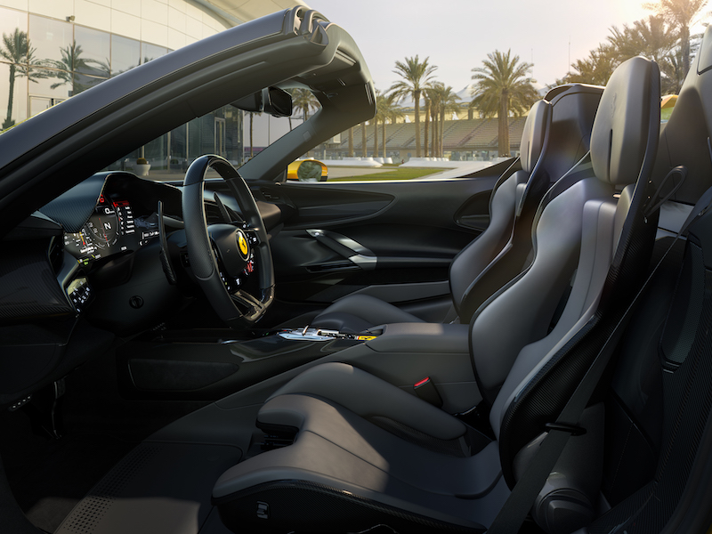 Ferrari svela la SF90, prima spider PHEV di serie del Cavallino Ferrari svela la SF90, prima spider PHEV di serie del Cavallino