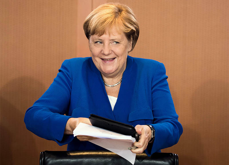 Germania effetto Covid, ancora sondaggi record per Merkel: 74% di gradimento Germania effetto Covid, ancora sondaggi record per Merkel: 74% di gradimento