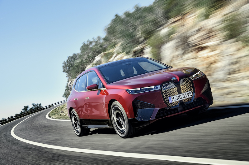 Sarà pronta a fine 2021, ma BMW regala un’anteprima della iX Sarà pronta a fine 2021, ma BMW regala un’anteprima della iX