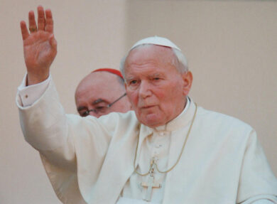 Furto dell’ampolla col sangue di Giovanni Paolo II.Il ladro adesso ha un volto