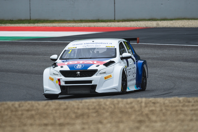 Arduini e Bodega su Peugeot dominano la gara 1 al Mugello