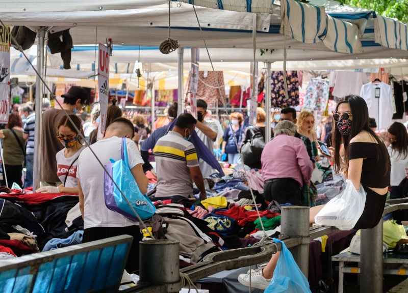 Mercati e megastore chiusi nei weekend: Zingaretti blinda Roma per 2 settimane Mercati e megastore chiusi nei weekend: Zingaretti blinda Roma per 2 settimane