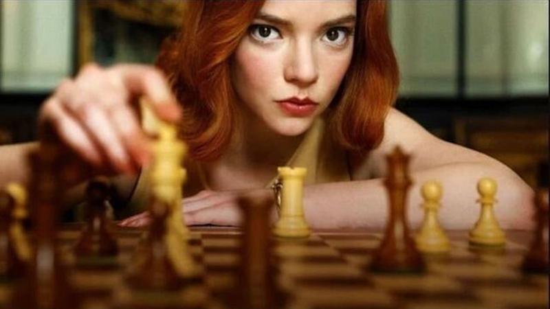Netflix, “La regina degli scacchi”: gioco e astuzia come metafore della vita Netflix, “La regina degli scacchi”: gioco e astuzia come metafore della vita