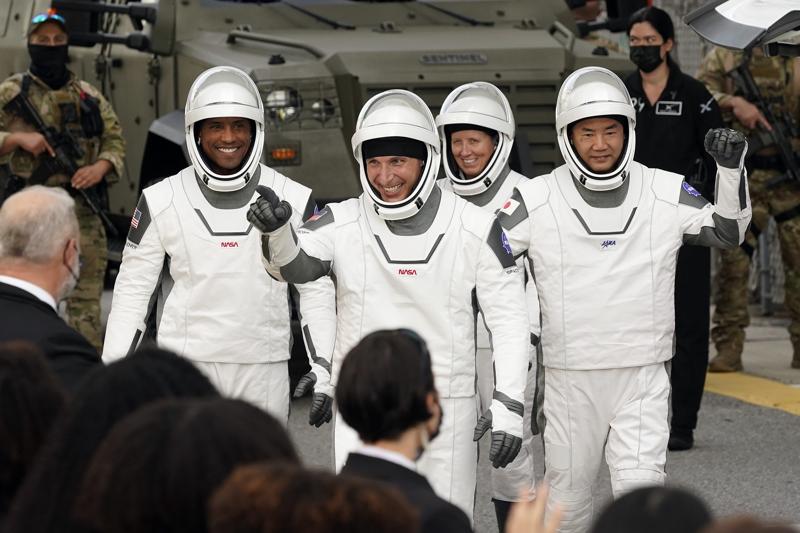 Spazio: successo per il lancio di Crew Dragon, la missione di Elon Musk e Nasa