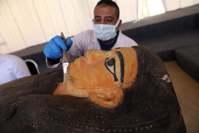 Egitto, altri 100 sarcofagi intatti trovati in una necropoli a sud de Il Cairo Egitto, altri 100 sarcofagi intatti trovati in una necropoli a sud de Il Cairo