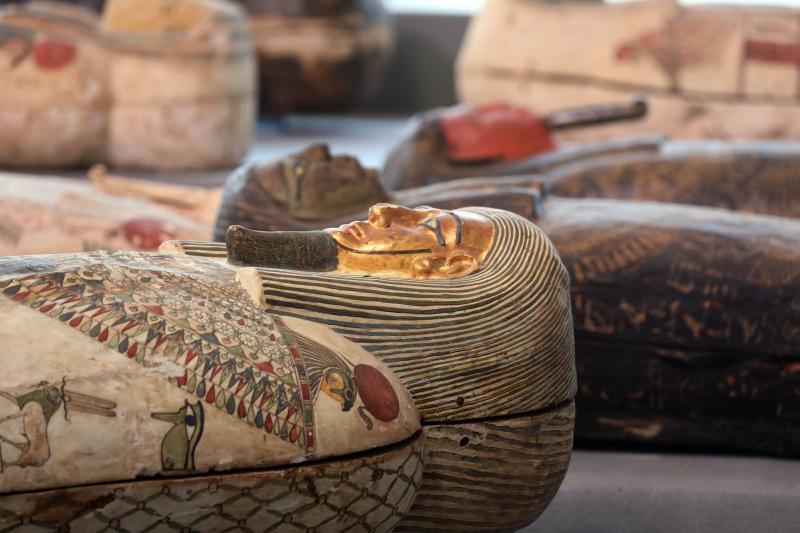 Egitto, altri 100 sarcofagi intatti trovati in una necropoli a sud de Il Cairo Egitto, altri 100 sarcofagi intatti trovati in una necropoli a sud de Il Cairo