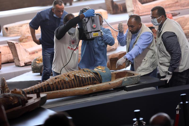 Egitto, altri 100 sarcofagi intatti trovati in una necropoli a sud de Il Cairo Egitto, altri 100 sarcofagi intatti trovati in una necropoli a sud de Il Cairo